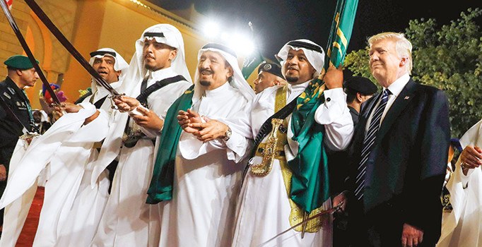 Kılıcın ilk kurbanı Katar