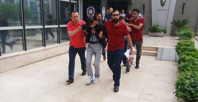 FETÖ bahanesiyle dolandırıp 41 bin lirasını aldılar