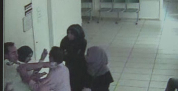 Bursa'da kokunç olay: Doktora yumruklu makaslı saldırı