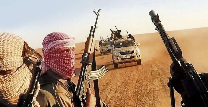 Türkiye sınırında PYD-IŞİD çatışması