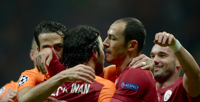 Galatasaray Türk Telekom Arena'da Benfica'yı 2-1 yendi