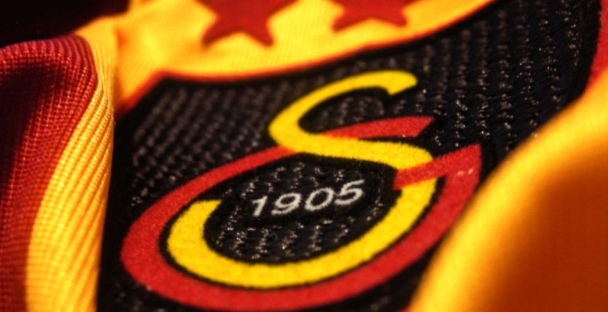 Galatasaray'ın göğüs sponsoru Dumankaya oldu