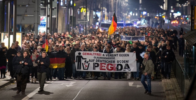 Almanya'da aşırı sağcılar çığırından çıktı