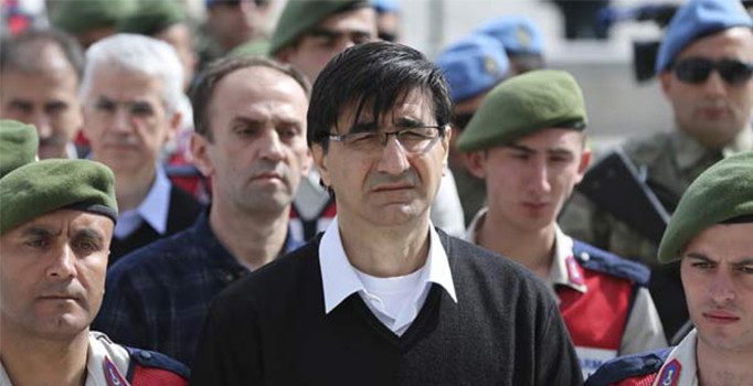 Tuğamiral Sürel'in pes dedirten savunması...Bir tanık ateş ettiğimi söylesin, kafama sıkarım