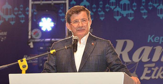 Davutoğlu'ndan Katar açıklaması: Hiçbir zaman yalnız bırakılmayacak