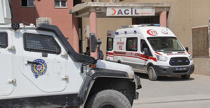 Hakkari'de iki ayrı terör saldırısı: 9 yaralı