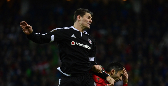 Mario Gomez 110 dakikada 10 puan kazandırdı