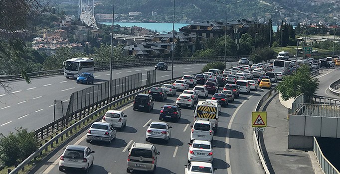 İçişleri Bakanlığı bayramda trafiğin Drone ve İHA'larla izlenmesini istedi