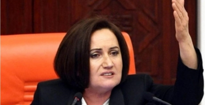 Meral Akşener Pazartesi günü basın toplantısı düzenleyecek