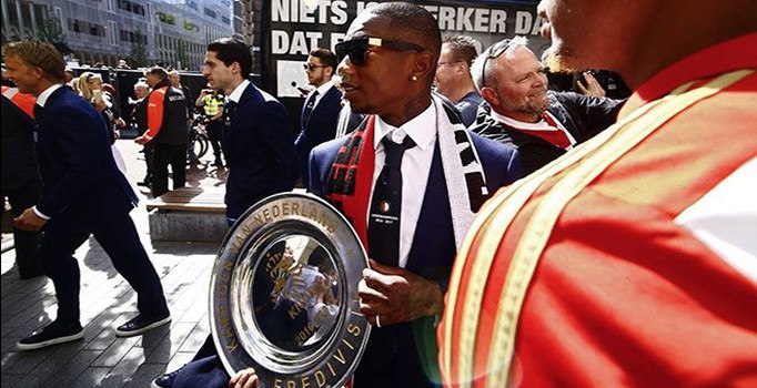 Başakşehir, Eljero Elia ile anlaştı