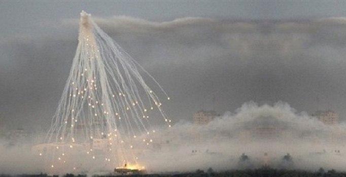 "Rakka'da hava saldırılarında 300 sivil öldü"