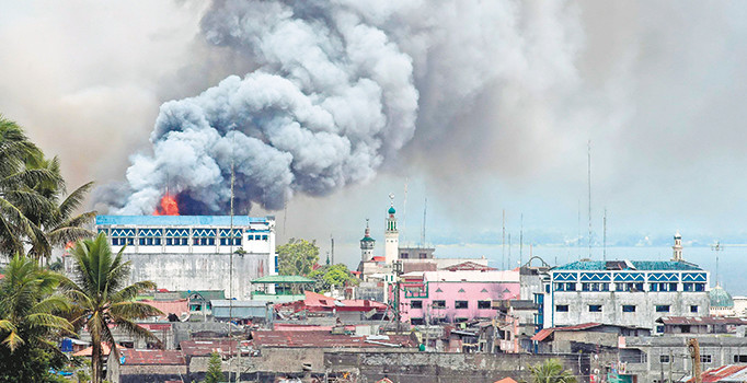 IŞİD, Filipinler’de Amerikan desteğine rağmen durdurulamıyor