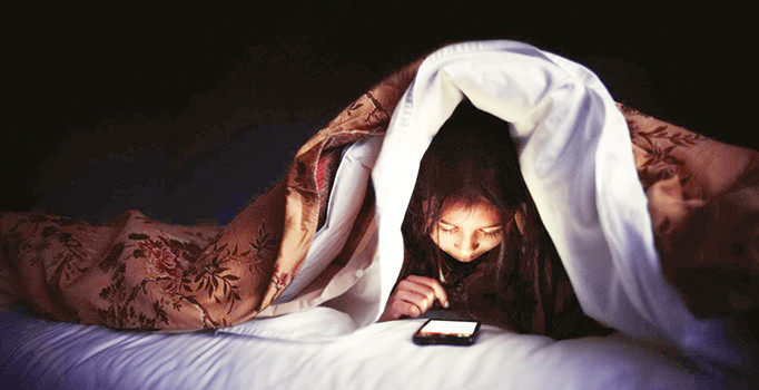 Cep telefonlarını çocuktan uzak tutun: Boyu kısa kalır, beyni az gelişir