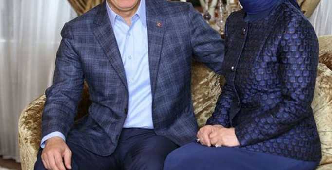 Davutoğlu evinin kapılarını ilk kez açtı: 1 Kasım'da hedefim tek başına iktidar