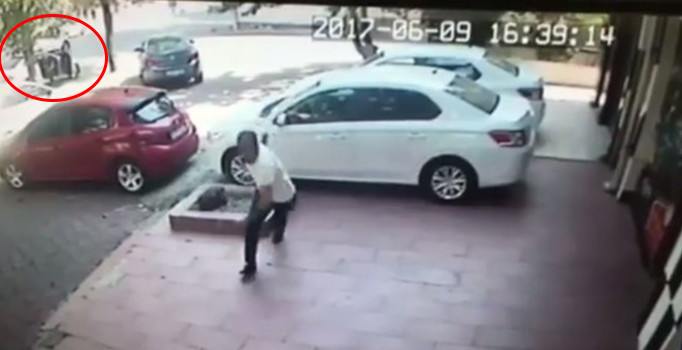 Katil abi Kadıköy'de galeriyi kurşunlarken görüntülendi