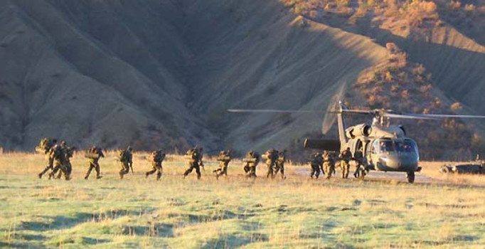 Mehmetçik PKK'ya göz açtırmıyor: 60 terörist öldürüldü
