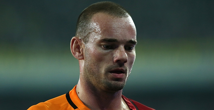 Wesley Sneijder Eskişehirspor maçında forma giyemeyecek