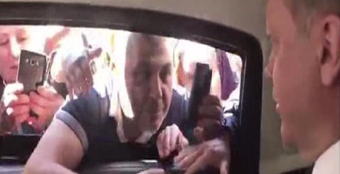 Cumhurbaşkanı Erdoğan'ı gören vatandaşın heyecanı