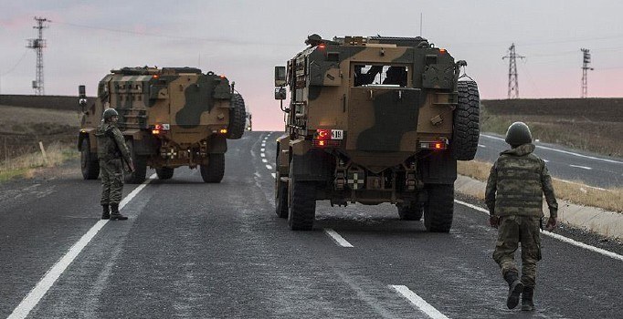 Son dakika! Hakkari Çukurca'da patlama: 2 şehit 7 yaralı