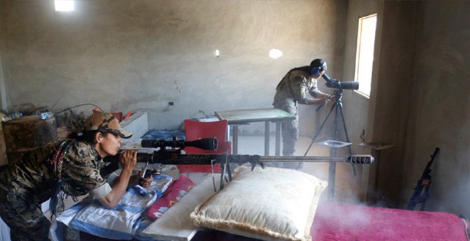 ABD'nin teröristlere verdiği silahlar görüntülendi