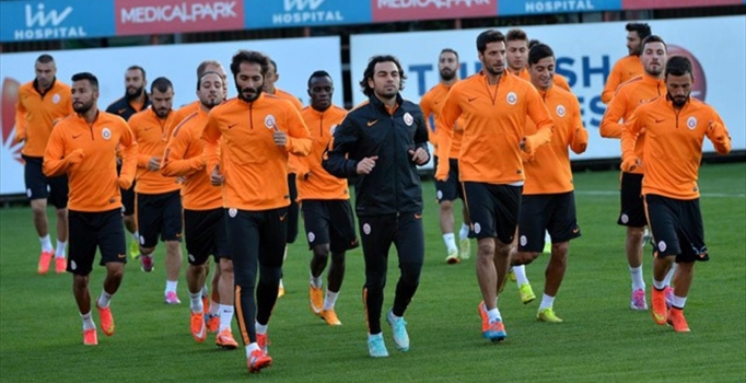 Galatasaray'da 9 futbolcu ceza sırında