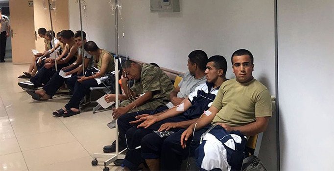 Manisa'da 731 askerin zehirlenmesine MASKİ'den açıklama... Kışla kendi suyunu kullanıyor