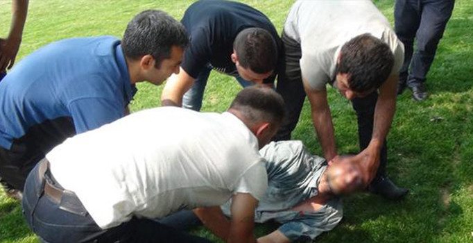 Taksim'de bir turist uyuşturucu krizine girdi