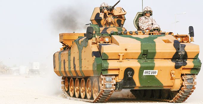 Abluka altında tatbikat mesajı