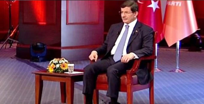 Davutoğlu: Türkiye daha kartlarını açmadı herkes ayağını denk alsın
