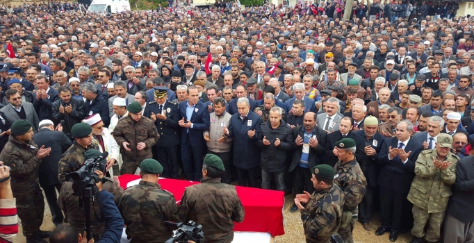 Şehit polis Sadık Özkan, Tufanbeyli'de toprağa verildi