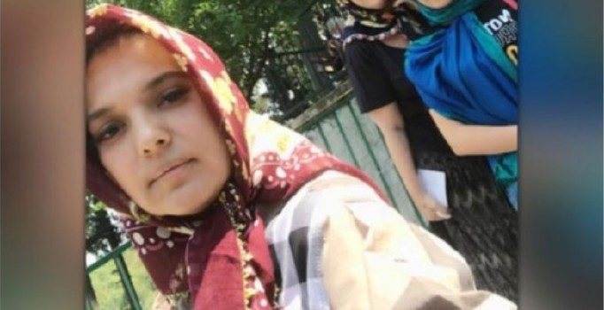 Demet Akalın'dan Kadir Gecesi'nde anlamlı ziyaret