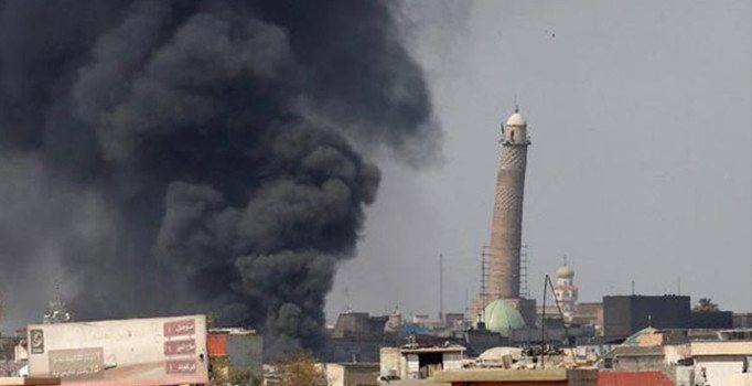 DEAŞ'tan Musul'daki El Nuri Camisi'ne saldırı