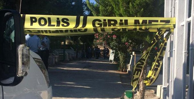 İzmir'de NATO arazisi yakınındaki mezarlıkta patlama | Son dakika haberleri