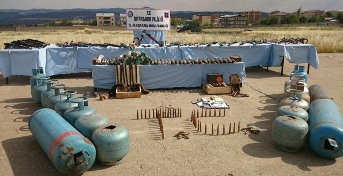 Diyarbakır'da 25 gün süren opeasyonda 8 PKK'lı öldürüldü, 17 ton esrar ele geçti