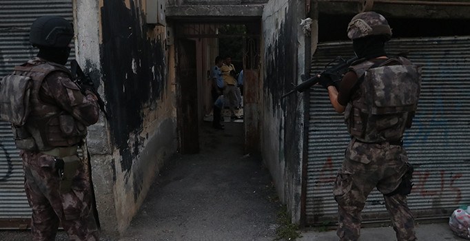 Adana'da 500 polisle PKK/KCK operasyonu: 31 gözaltı