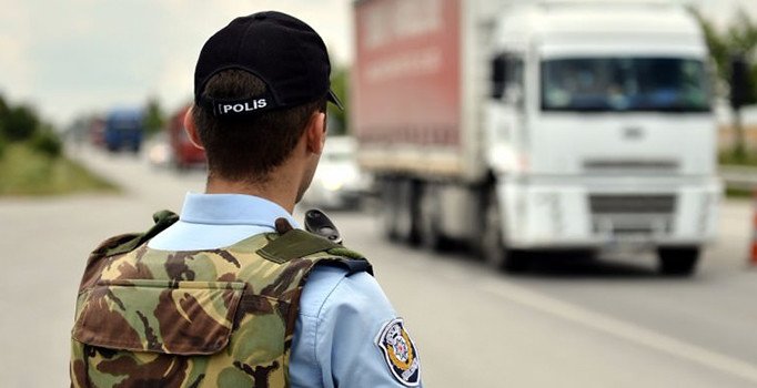 Türkiye genelinde 4 bin noktada ''trafik güvenliği denetimleri" başladı