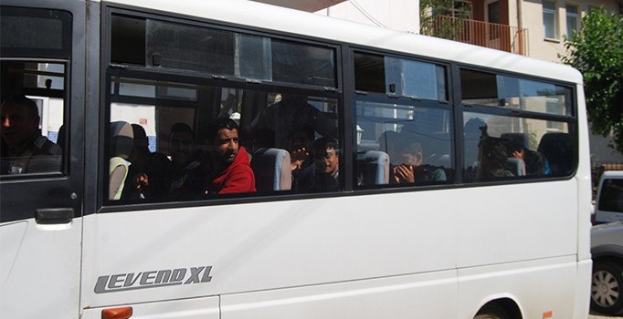 Tekirdağ’da 15 Pakistanlı kaçak yakalandı