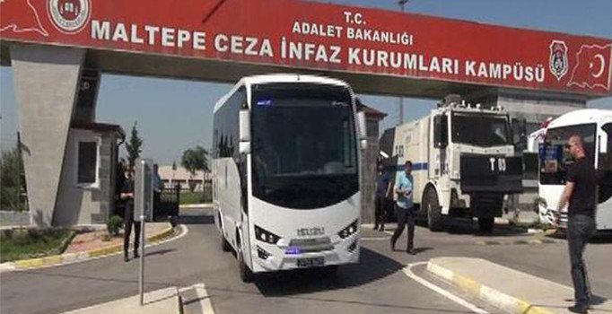 Enis Berberoğlu cenazeye katılmak için cezaevinden çıkarıldı