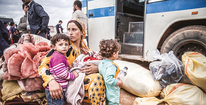 Zulümden kaçan 240 bin çocuğa bir vatan verin