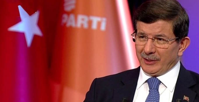 Davutoğlu: Bahçeli'nin kendi tabanıyla iletişimi kopuk