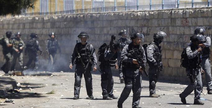 Yahudi yerleşimciler Filistinlilere saldırdı