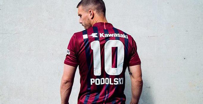Podolsk, Vissel Kobe formasını giydi