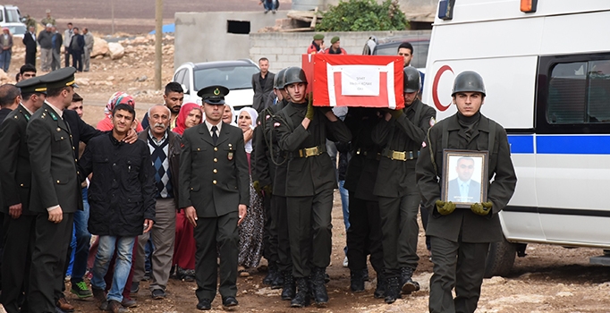 Mardin'de şehit edilen korucu Medeni Konak defnedildi