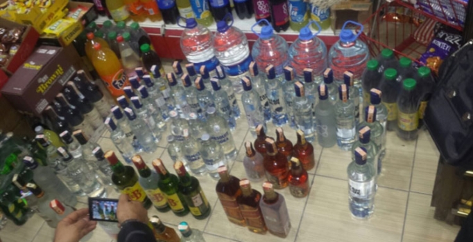 Sağlık Bakanlığı: 'Kaçak İçki'den zehirlenen 9 kişinin durumu ağır