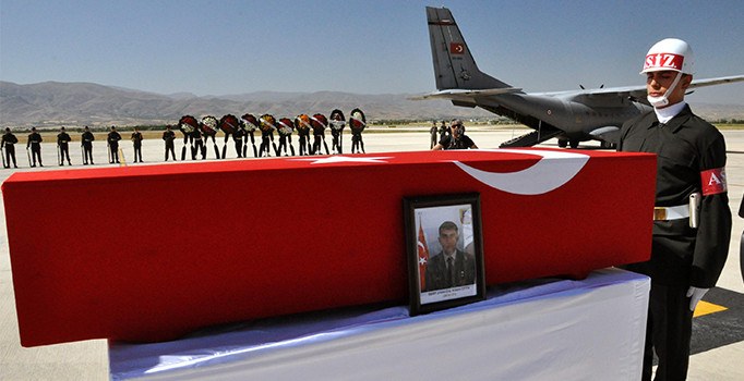 Bingöl şehidi Elazığ'dan uğurlandı