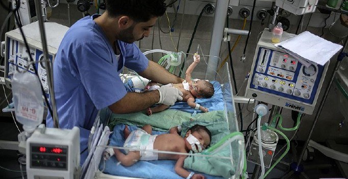 İsrail'in tedavi yasağı uyguladığı Gazze'de ilaç stoku da tükendi