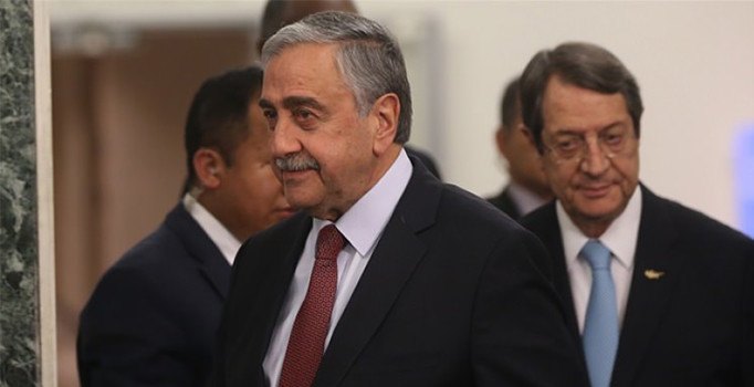 Kıbrıs müzakereleri İsviçre'de başladı