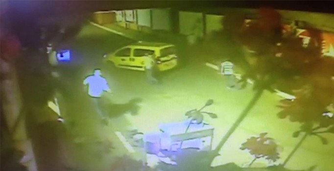 Beyoğlu'nda bonzai kullanan taksici 4 kişiyi ezdi