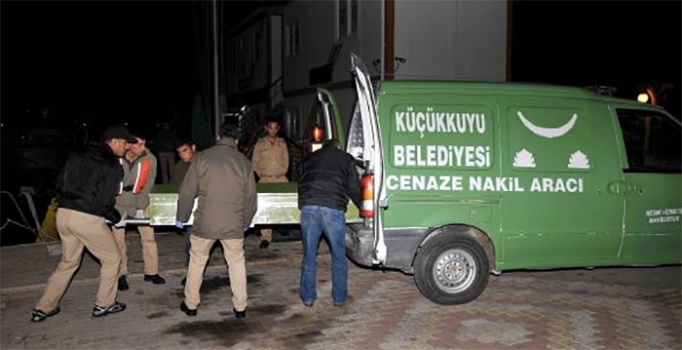 Suriyeli çocukların minik bedenleri tek tabutta