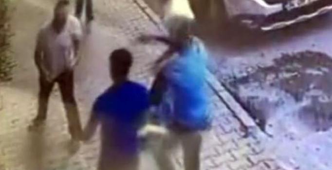 Bayrampaşa'da dehşet: Kameralar dakika dakika kaydetti